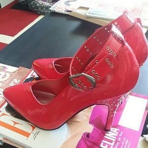 Brand new no box red patent heels